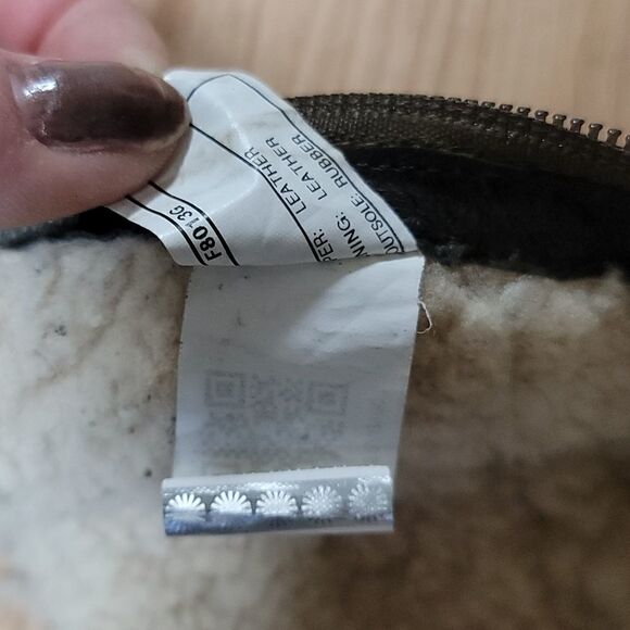 UGG BROWN GRANDLE WATERPROOF LEATHER BOOTS, SIZE 7 S/N 1003579 - Picture 13 of 16